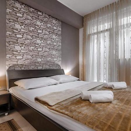 Casa Souni Apartment เวอร์ซาร์ ภายนอก รูปภาพ
