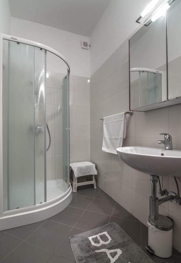 Casa Souni Apartment เวอร์ซาร์ ภายนอก รูปภาพ