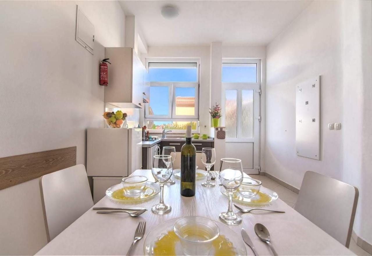 Casa Souni Apartment เวอร์ซาร์ ภายนอก รูปภาพ