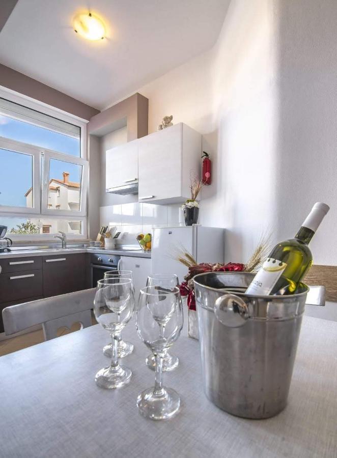 Casa Souni Apartment เวอร์ซาร์ ภายนอก รูปภาพ
